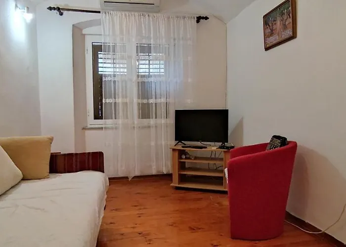 Daire Stara Kapetanska Kuca