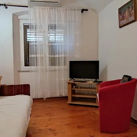 Apartment Stara Kapetanska Kuca
